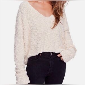 Free people teddy bear crop sweater ✨🐻